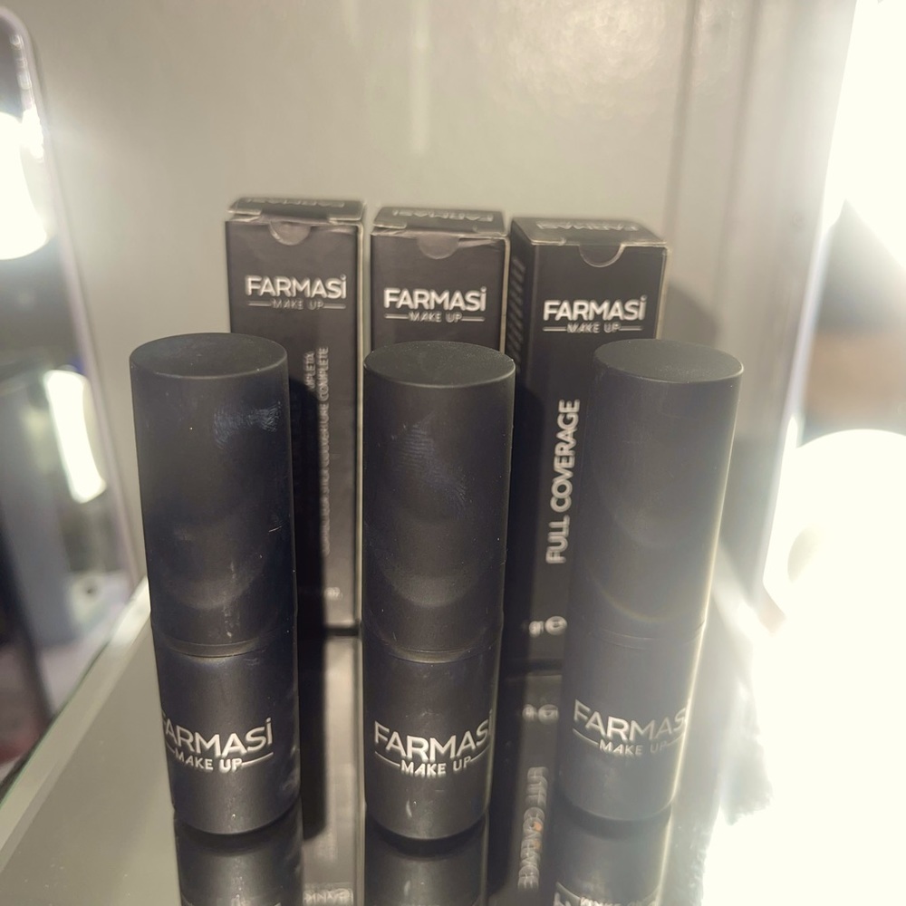 Full coverage stick concealer - corrector en barra